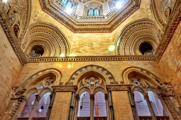 Chhatrapati Shivaji Maharaj Terminus - History of India for Kids