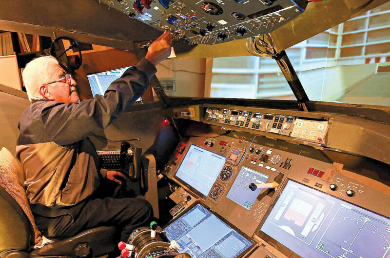 Muhammad Malhas: 76-year-old Achieves Dream to Fly