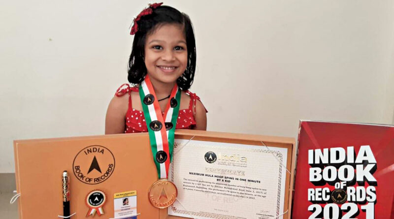 Pune Girl Sets New Hula Record