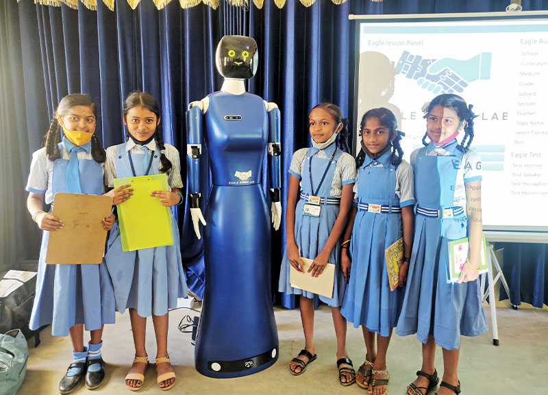 Robot Teachers Introduced in Classrooms