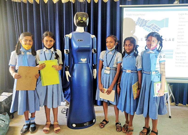 Robot Teachers Introduced in Classrooms