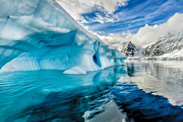 River Discovered Under Antarctica 