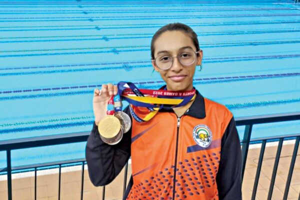 Aarya Bhatia Wins Swimming Bronze