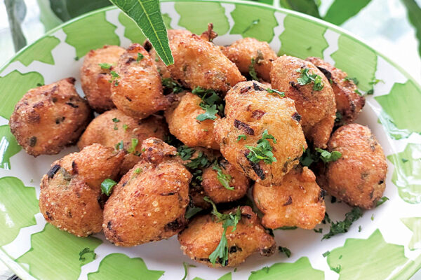 Bara: Crispy Fritters