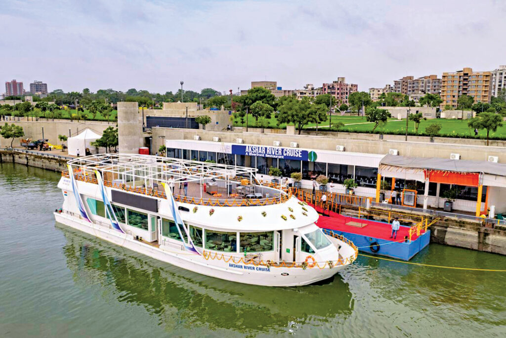 akshar river cruise view point ahmedabad