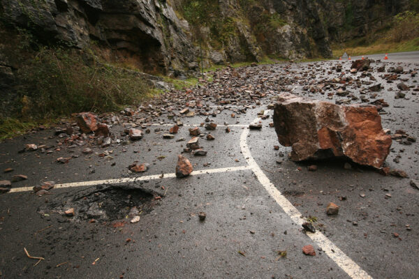 How Do Landslides Occur? 