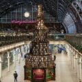 Christmas Tree Made of Books - News for Kids