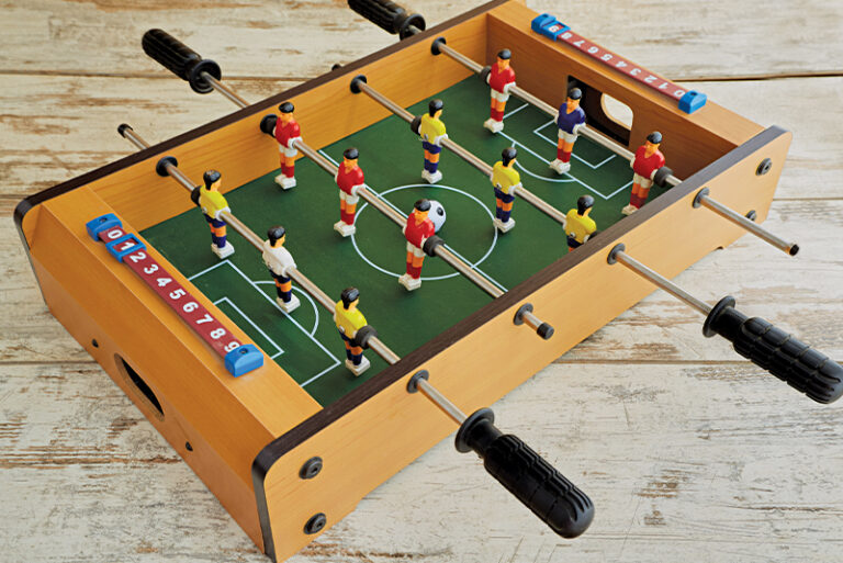 Indoor Mini Tabletop Soccer Game - RobinAge