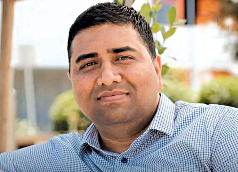 Apple Appoints Indian-origin Executive as Vice President of AI